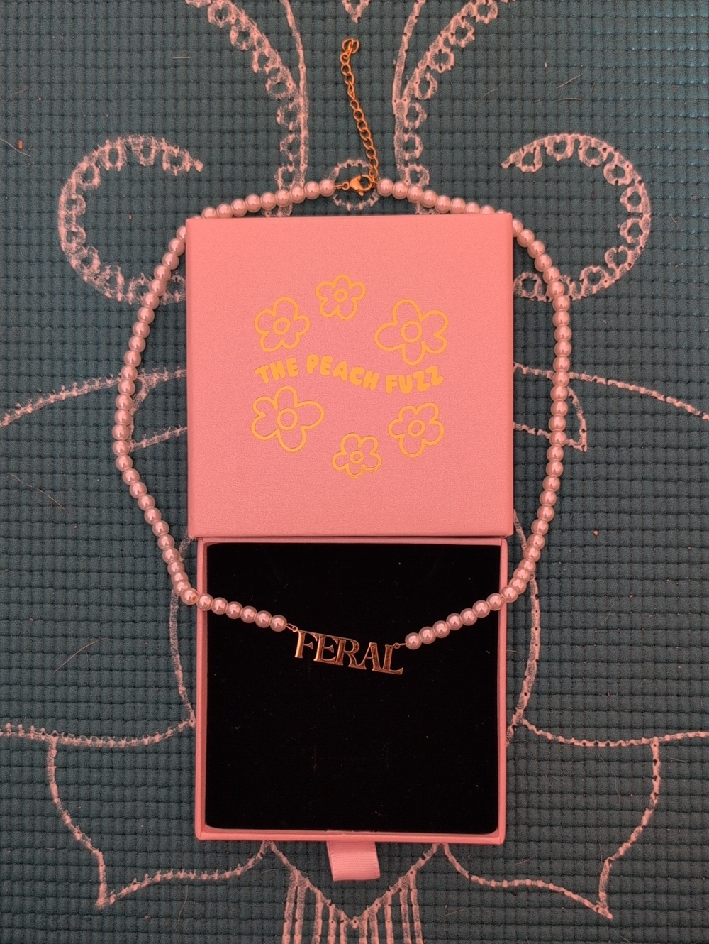 The Peach Fuzz 'Feral' Faux Pearl Necklace in Box